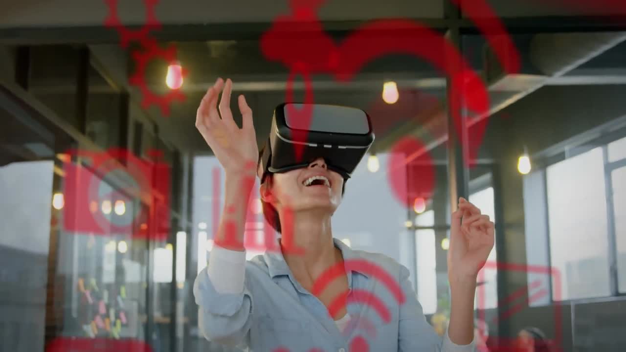 animación de iconos de las redes sociales sobre una mujer caucásica que usa auriculares vr