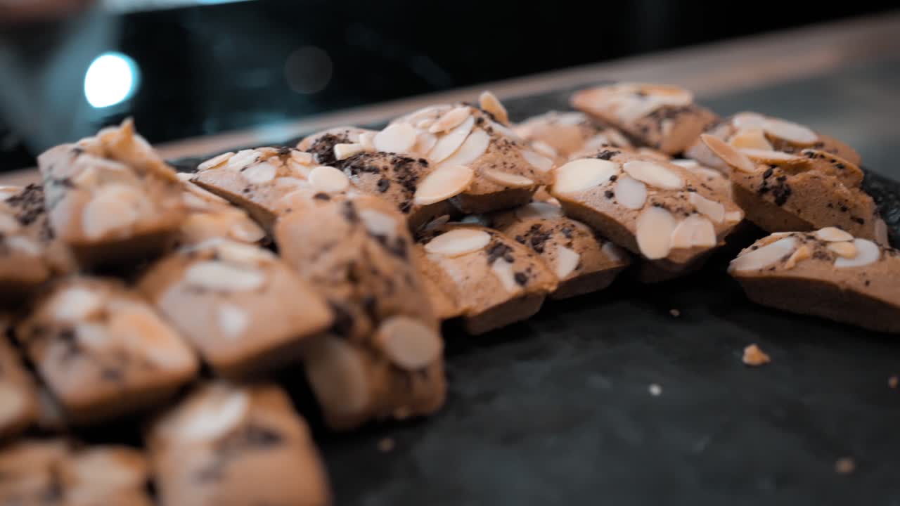 Dolci gratuiti a una fiera a Bangkok, Thailandia