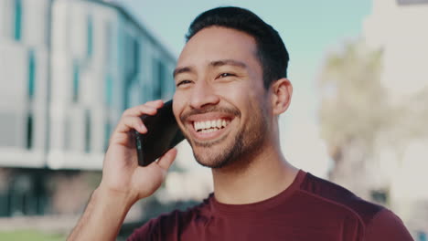 Conversación-De-Llamada-Telefónica,-Ciudad