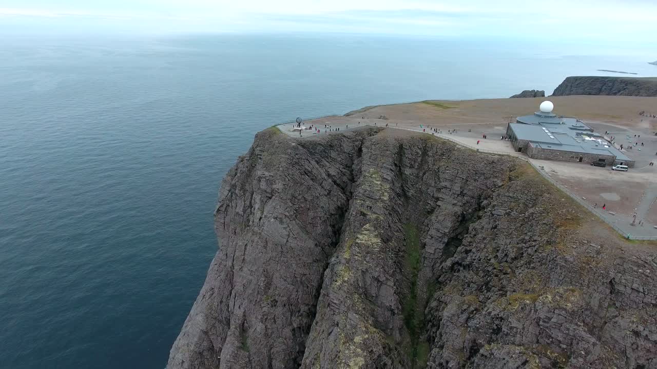 северный мыс (nordkapp) в северной норвегии.