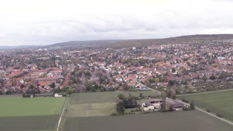 Göttingens-Südstadt-Capturado-Por-Una-Toma-Aérea-De-Drones-A-Finales-De-Otoño