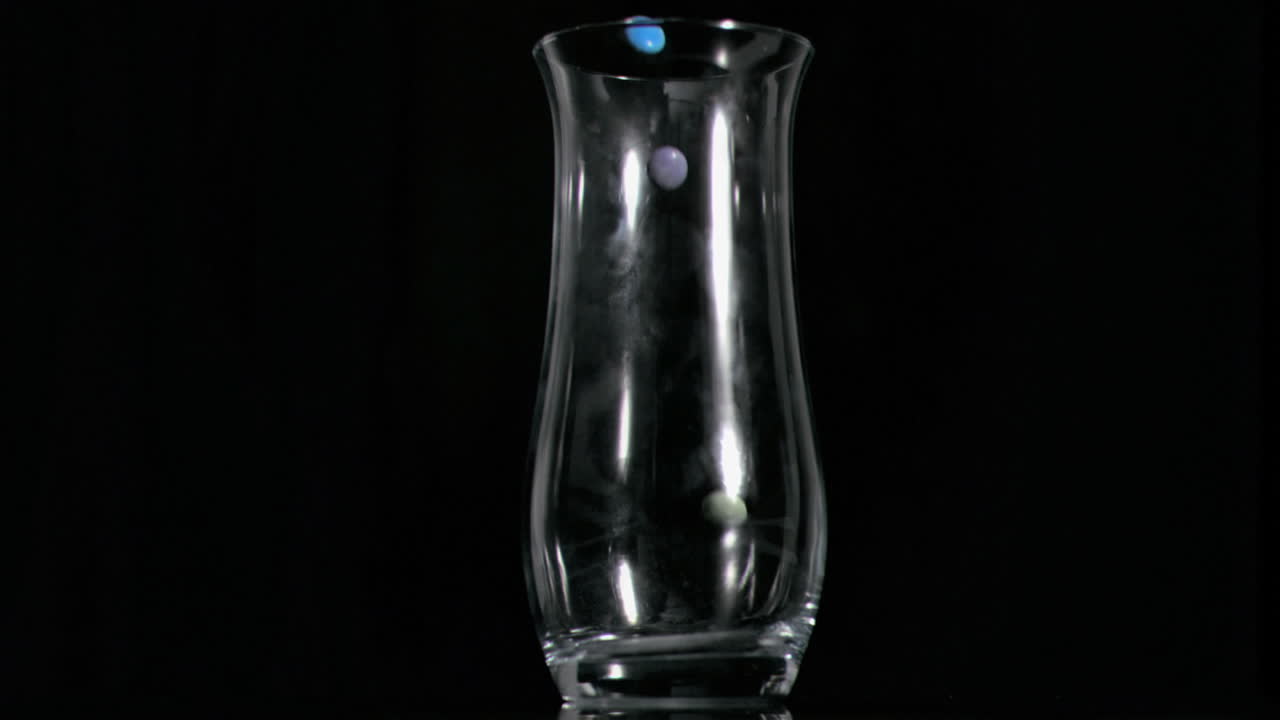 carnes dulces de colores cayendo en cámara súper lenta