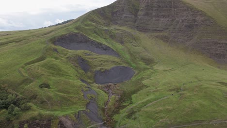 mam tor hill en el parque nacional del distrito peak en inglaterra, reino unido