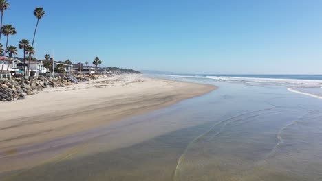 Aérea-Del-Sur-De-California-Playa-De-San-Diego-Del-Mar-Vacía-Durante-La-Epidemia-Pandémica-De-Coronavirus-Covid19-1