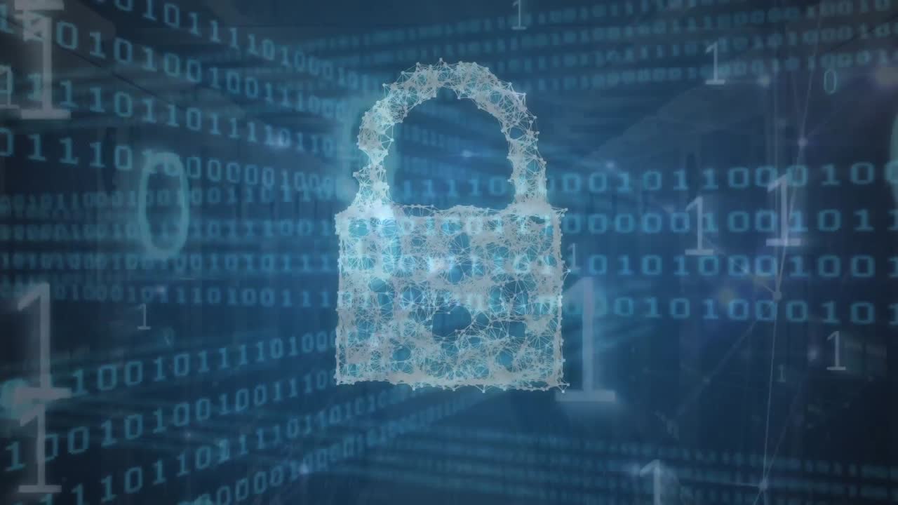 animación del icono de candado de seguridad y procesamiento de datos de codificación binaria contra la sala de servidores de computadora