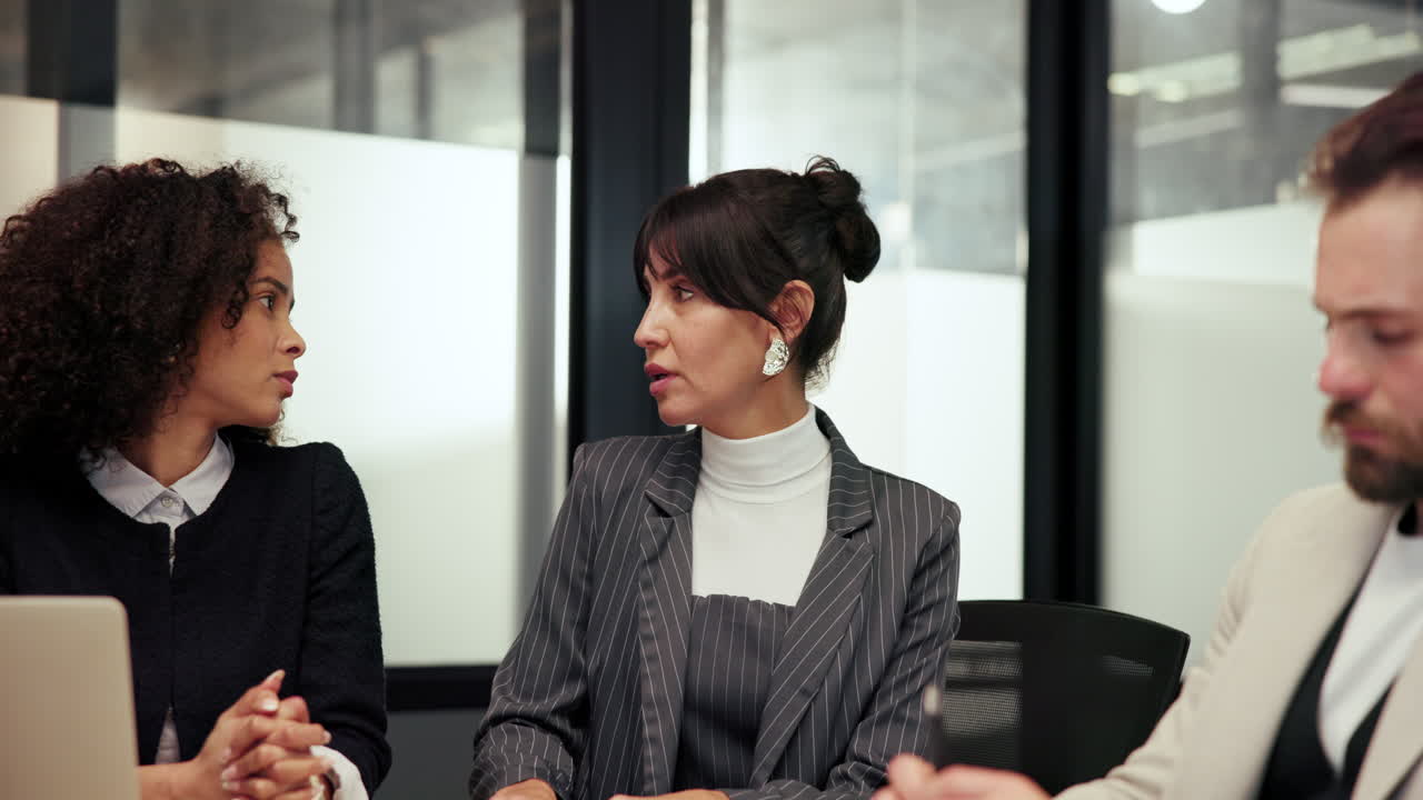 현대적 인 사무실 에서 사업 회의