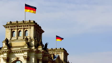 Time-Lapse-of-German-Flag-Waving-in-the-Wind-on-top-of-a-Building-in-Berlin