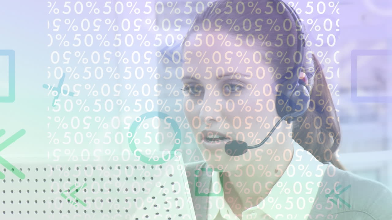 animación de números sobre mujer de negocios con auriculares en la oficina