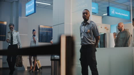 airport security and passengers