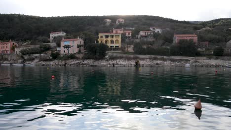 Balneario-Y-Puerto-Deportivo,-Sveta-Marina-Rasa,-Croacia