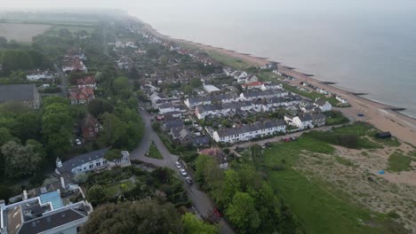 Pueblo-Costero-De-Kingsdown-En-Kent,-Reino-Unido,-Drone,-Antena