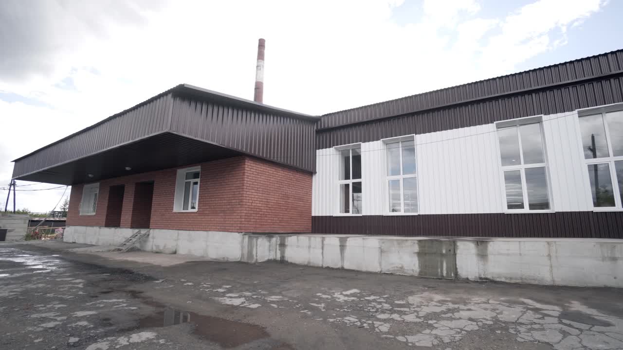 exterior de un edificio industrial