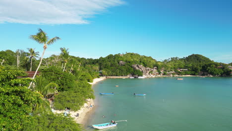 Beautiful-white-sand-beach-island-Shark-Bay-in-Koh-Tao,-Thailand
