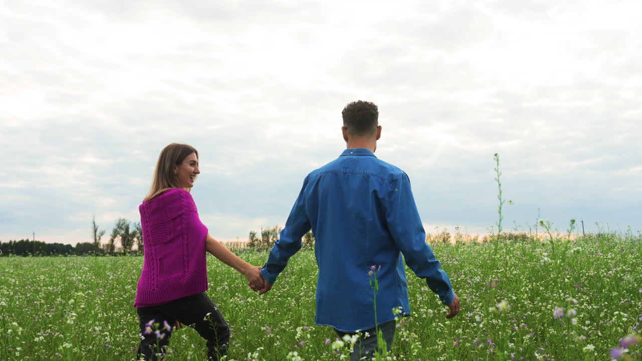 에서 고 있는 부부