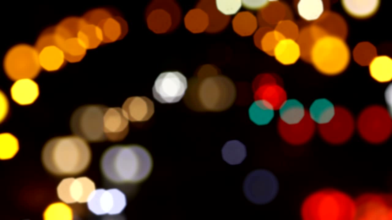 luces de automóviles desenfocadas