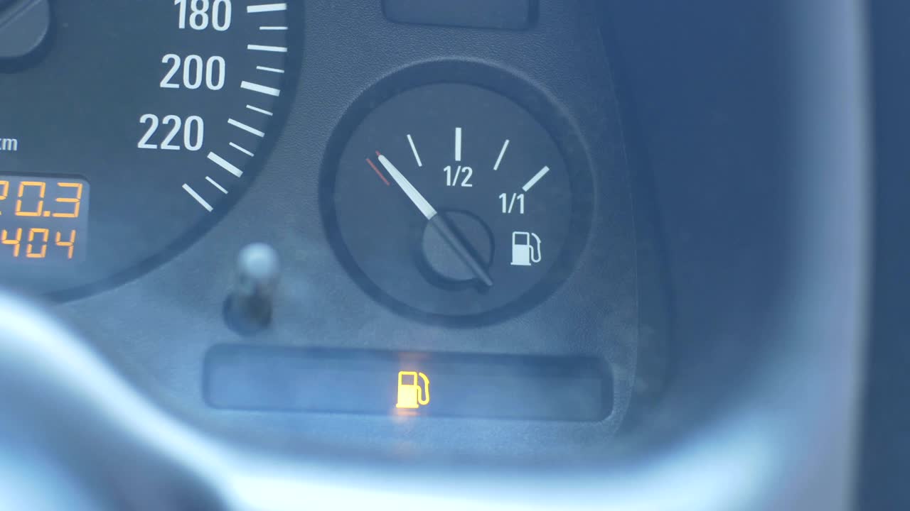 낮은 연료 크 자동차 가이드