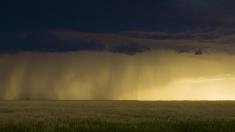 dark rain downbursts below a menacing storm base time lapse