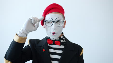 mime artist posing