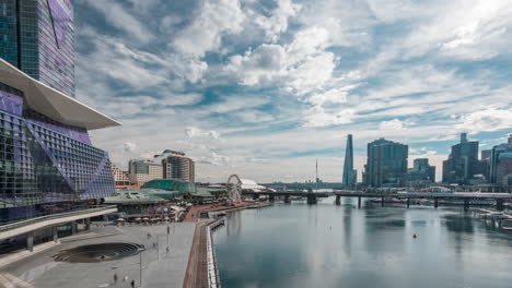 Spectacular-time-lapse-of-people,-colour-and-movement-in-Sydney's-Darling-Harbour