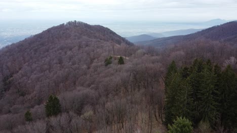 Aerial-view-of-the-northern-mountains-of-the-outskirts-of-Zagreb,-Croatia