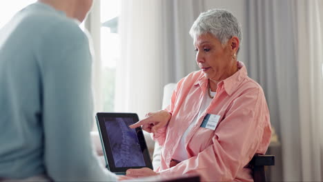 Doctor,-patient-and-xray-of-spine-at-clinic