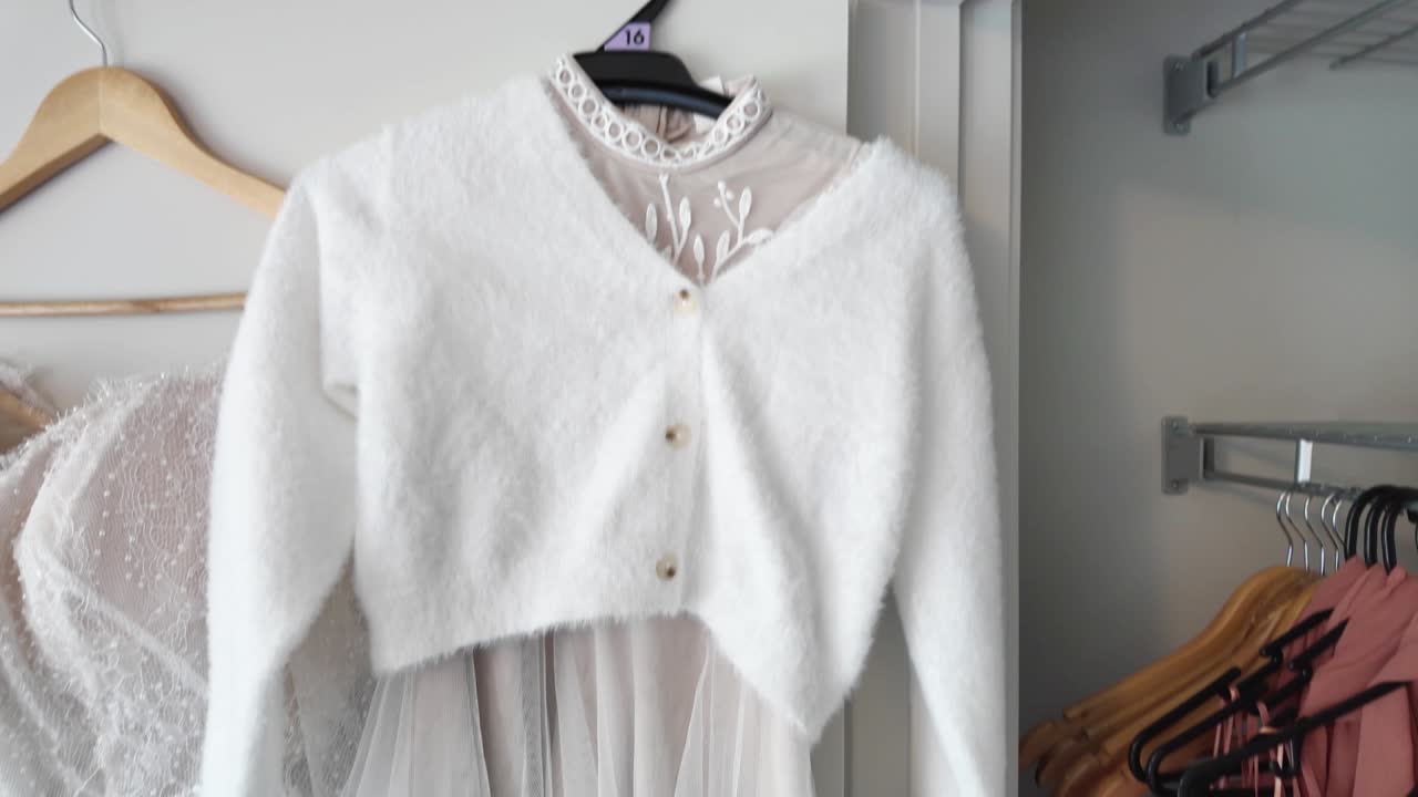 우아한 흰색 신부 웨딩 드레스 사진