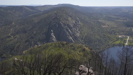 paisaje portas de rodao en vila velha de rodao, en portugal