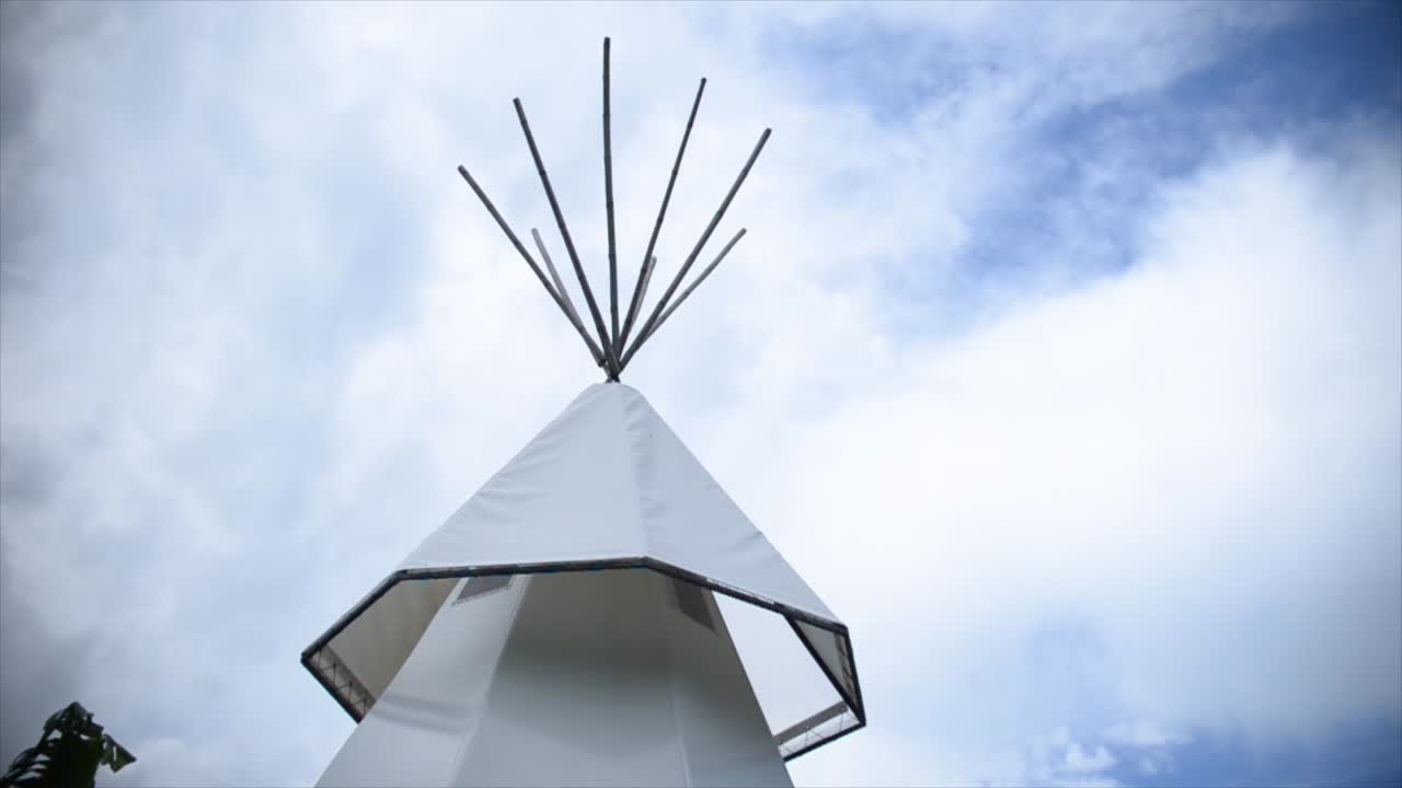tepee 작은 텐트의 상단