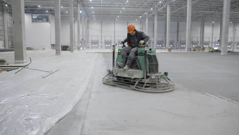 concrete floor finishing in a warehouse