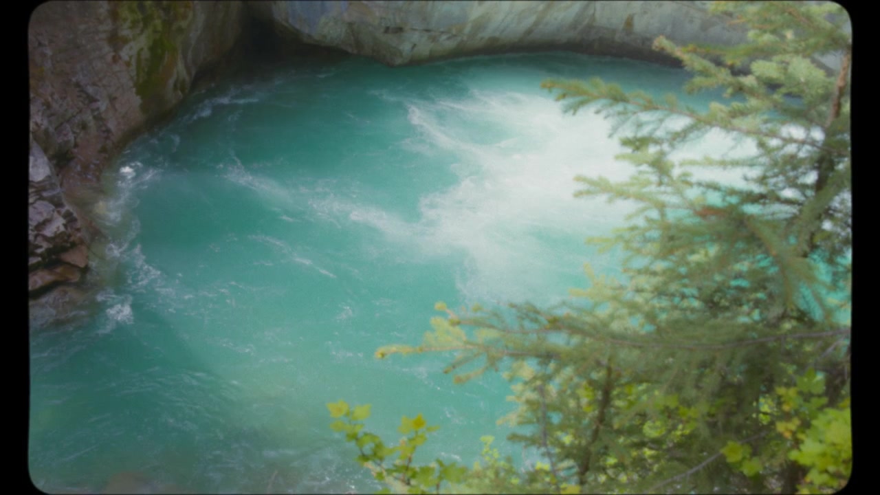Aguas turquesas del Cañón Johnston