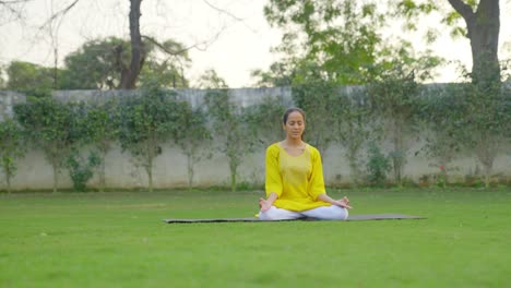 Indian-girl-celebrating-International-yoga-day