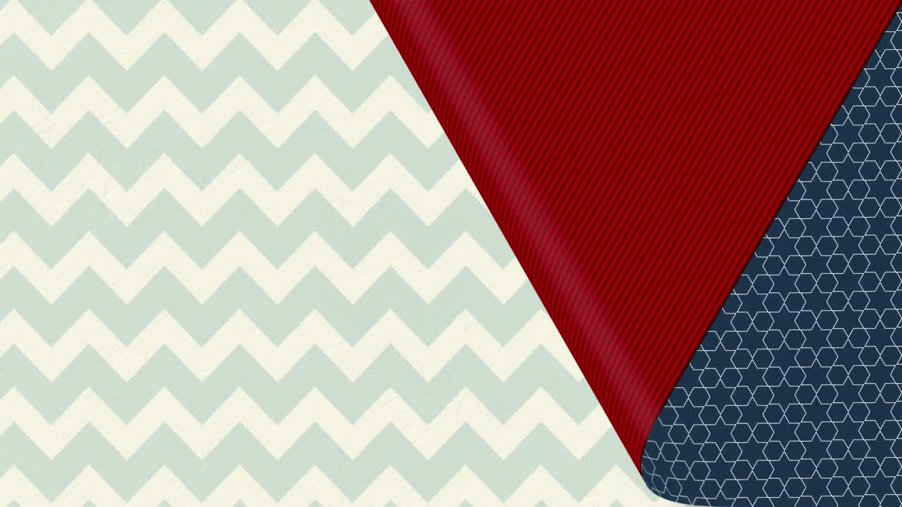 파란 벽지는 이전 벽지를 드러내기 위해 뒤로 벗겨집니다.