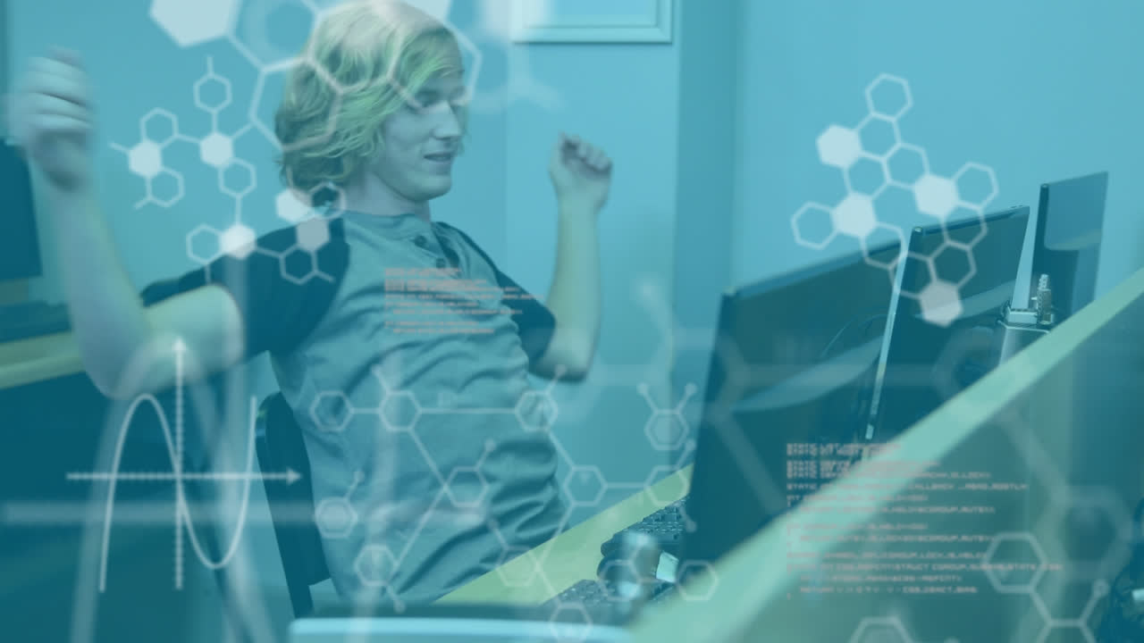 анимация обработки данных над студентом-мужчиной с помощью компьютера