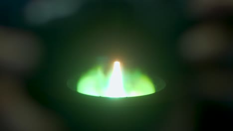 horno de arco de plasma fundiendo escamas de metal