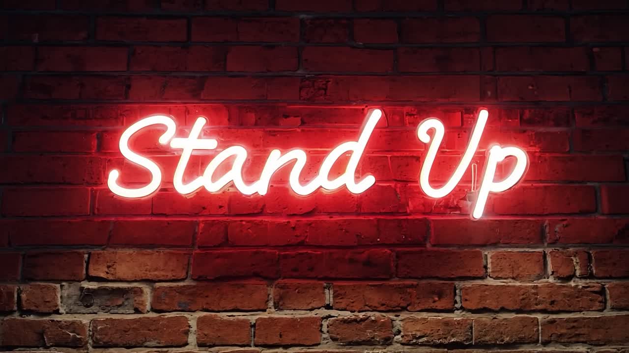 un letrero de neón rojo parpadeante que lee de pie ilumina una pared de ladrillo texturizada, creando una vibrante atmósfera de vida nocturna