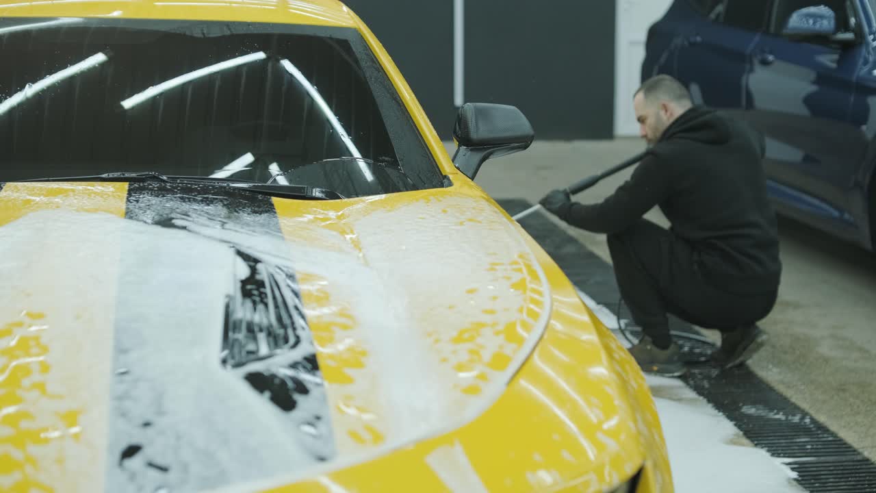 Professional Car Detailing – Washing, Ceramic Coating, and Interior Cleaning