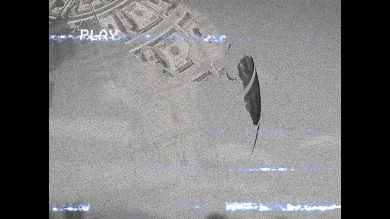 animación de la interfaz digital de juego en la pantalla con fallo, globo formado con billetes de dólares estadounidenses