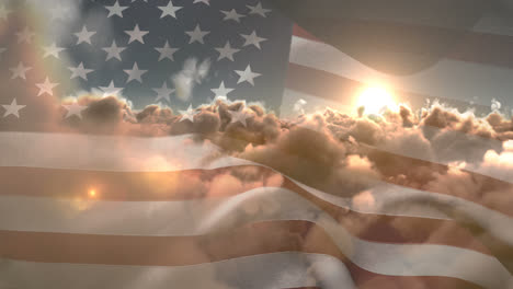 la bandera de los estados unidos ondeando contra el cielo y las nubes 4k