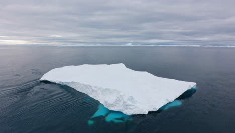 iceberg in the arctic ocean