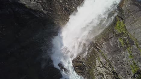 drone video of vvidesyn falls, from the bottom of the fall to the top of the fall