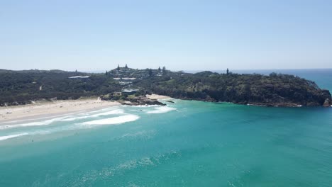 Aerial-View-Of-The-Frenchmans-Bay-And-The-Headlands-Of-North-Stradbroke-Island-In-QLD,-Australia