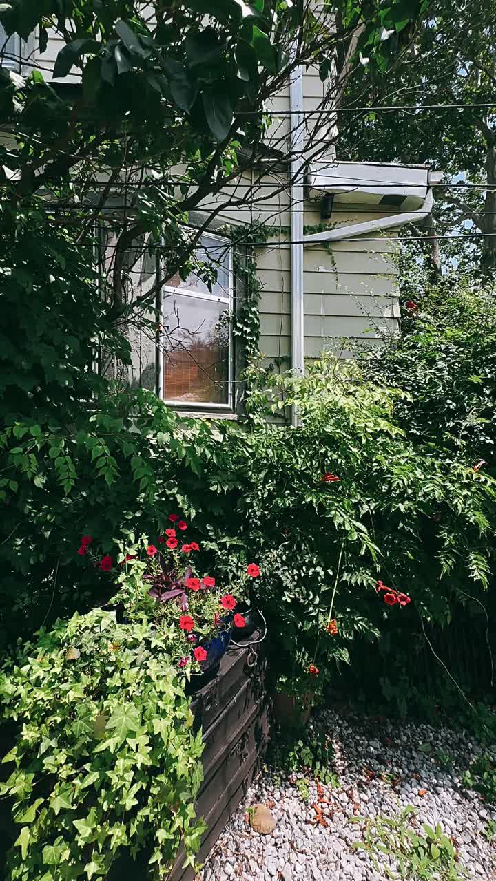 Charming House Exterior with Lush Garden