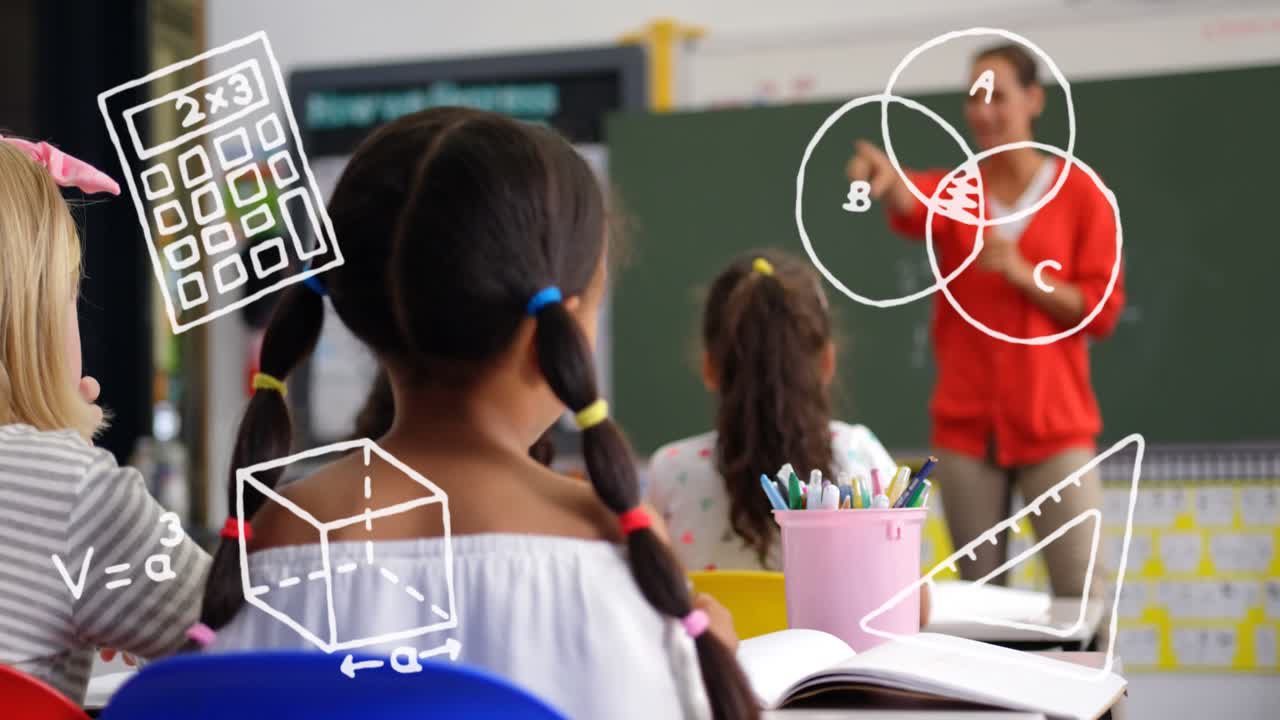 Animación de útiles escolares sobre una feliz maestra caucásica y alumnos diversos