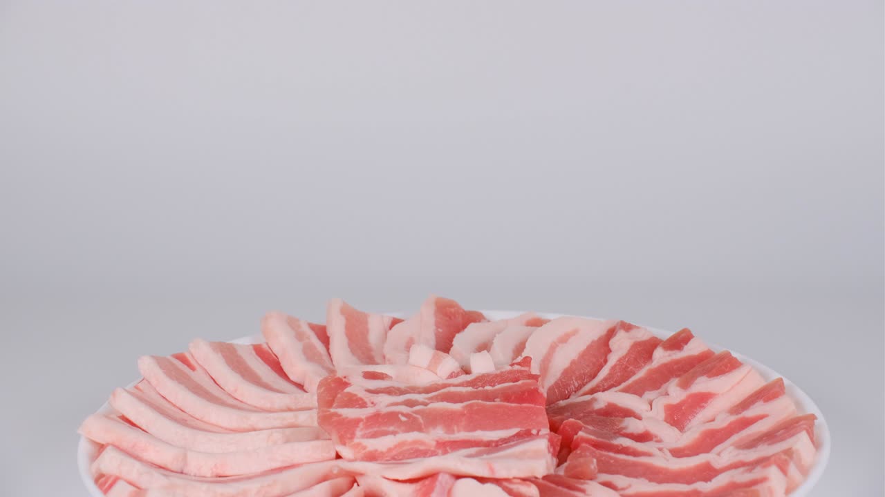 돼지고기 갈비 큰 접시 둥근, 비디오 클립