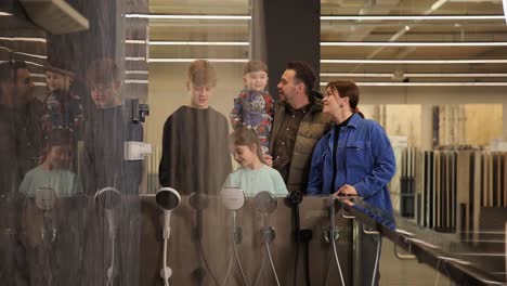 family shopping for bathroom fixtures