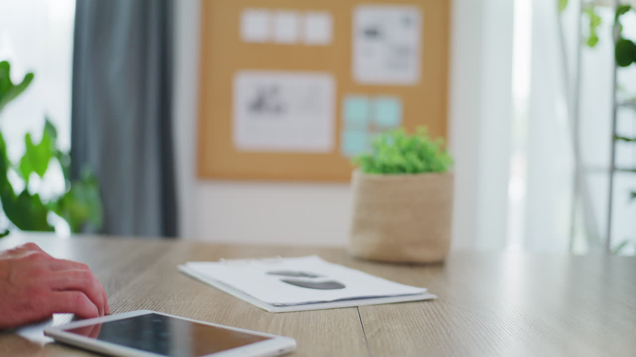 손을 흔들고, 거래를 마무리하고, 거래를 합니다.