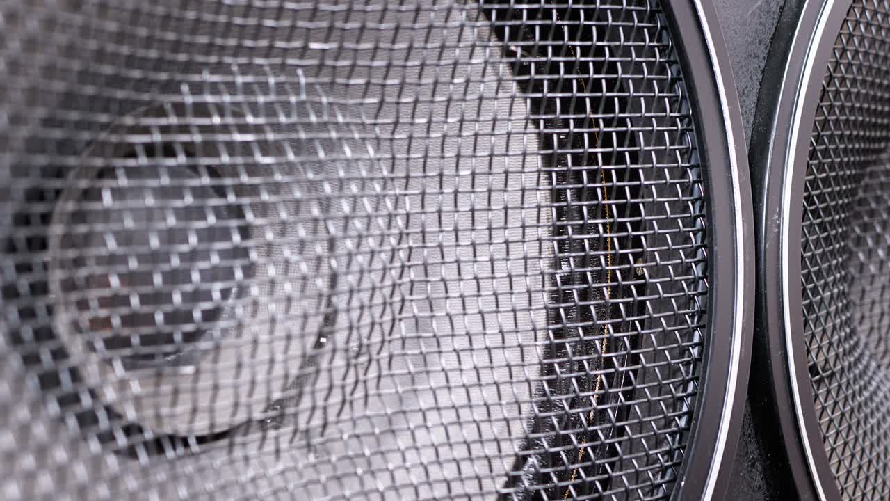 베이스 스피커 막을 연주합니다. loopable. 빈티지 종이 콘의 움직임