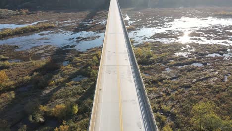 Vista-Inclinada-Hacia-Arriba-Del-Puente-De-Madera-Normando-En-La-Ruta-372-De-Pensilvania-Sobre-El-Río-Susquehanna