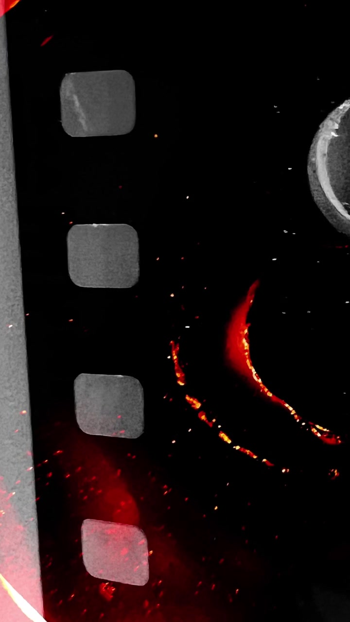 Superposición de tira de película vintage con fugas de luz rojas brillantes