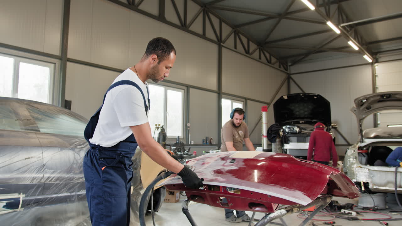 reparación de carrocería en curso
